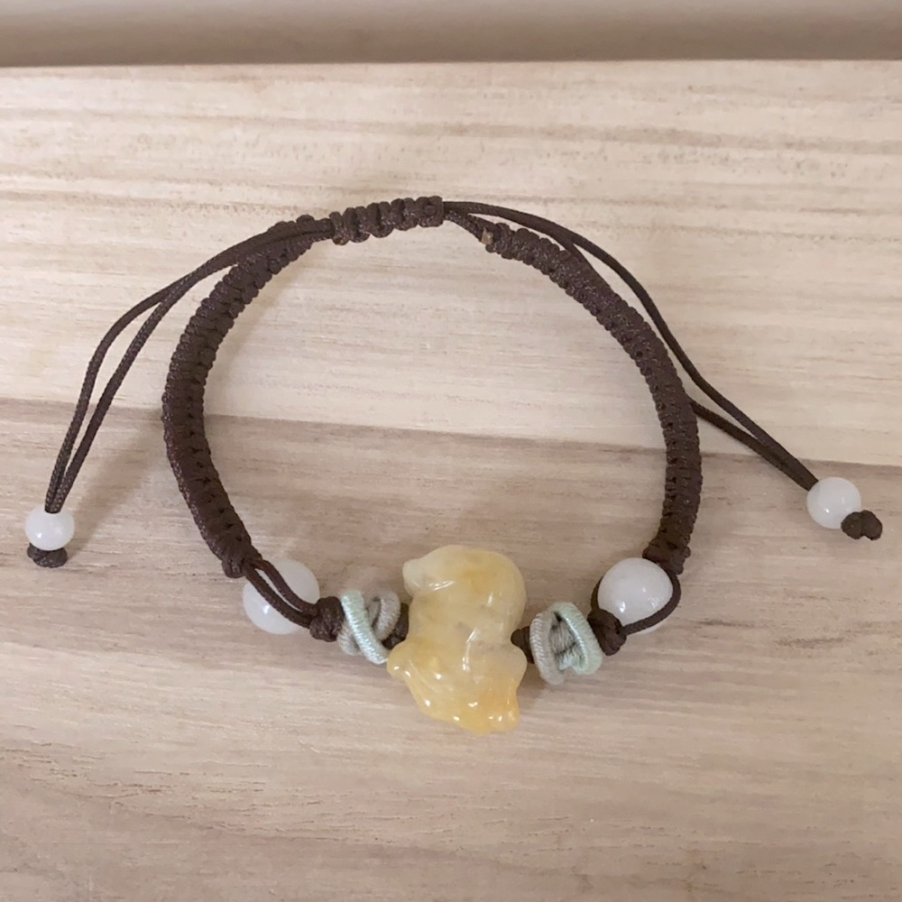 Jade jewelry. Jade bracelet. Puppy shape bracelets